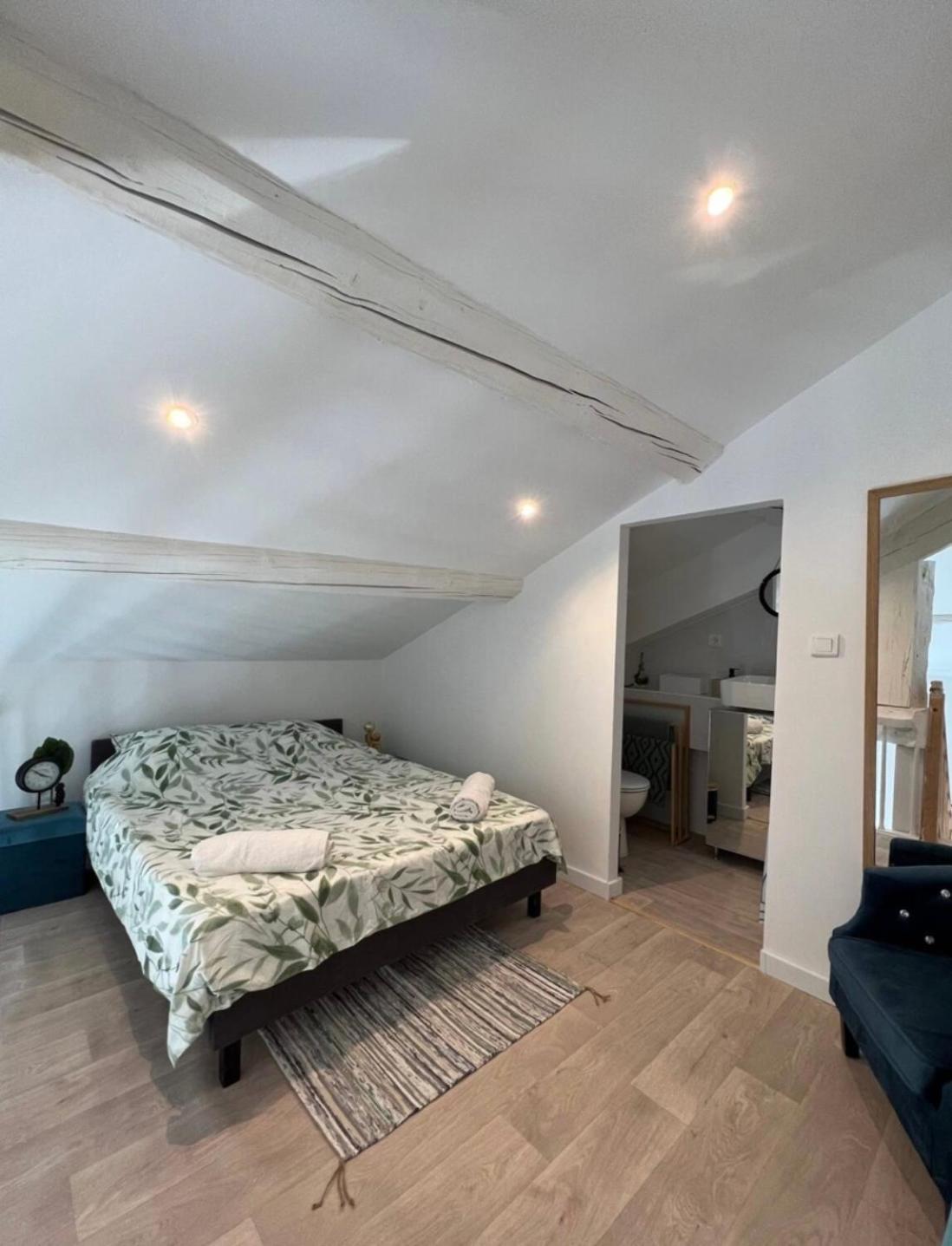 Duplex A 2 Pas De La Vielle Ville D Авиньон Екстериор снимка