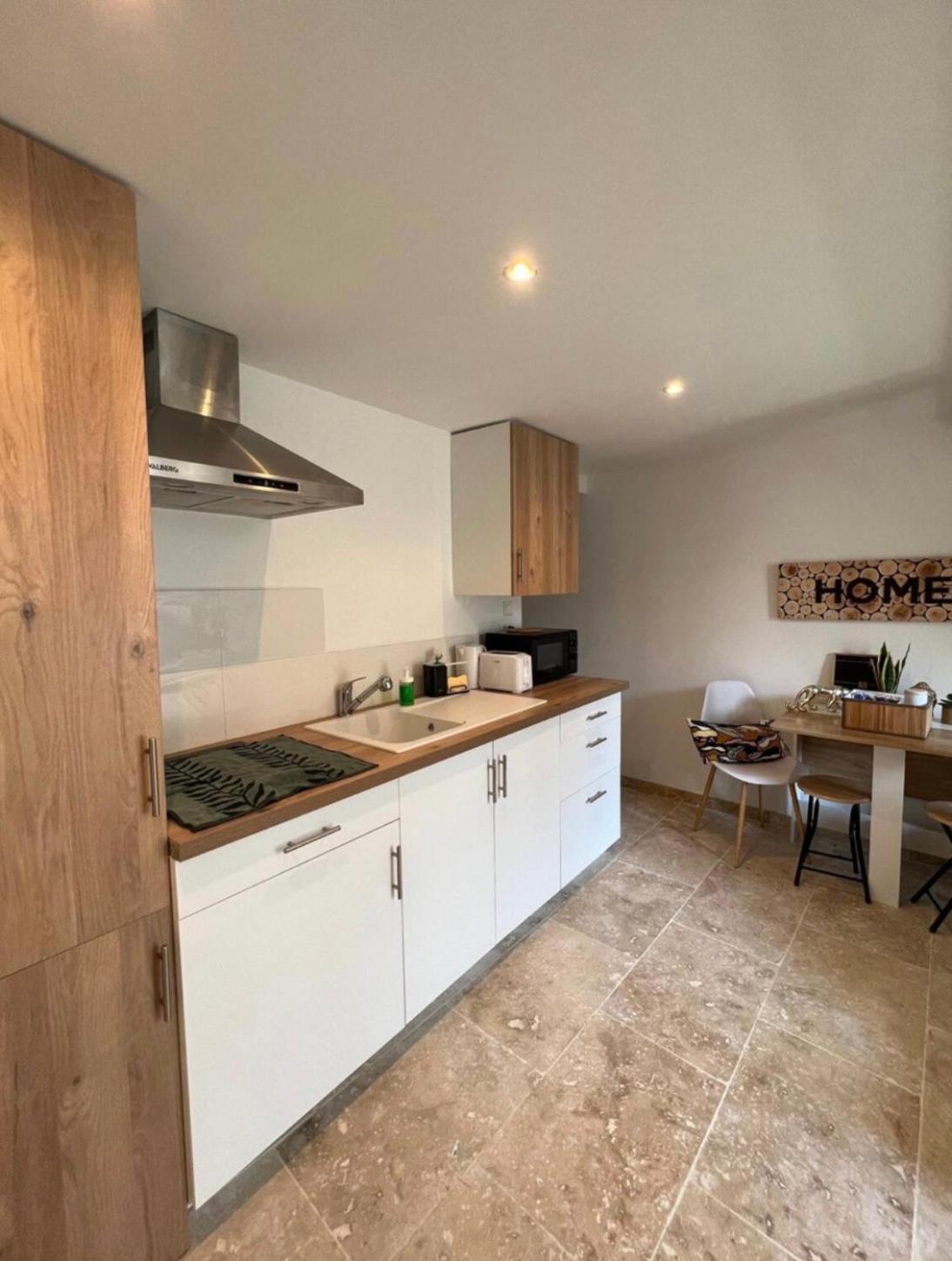Duplex A 2 Pas De La Vielle Ville D Авиньон Екстериор снимка