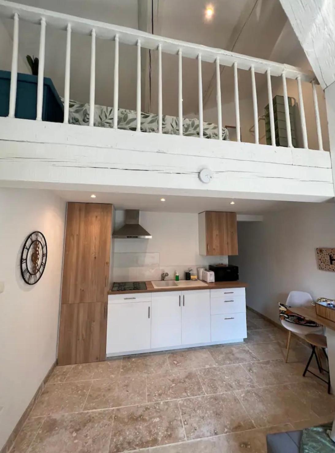 Duplex A 2 Pas De La Vielle Ville D Авиньон Екстериор снимка